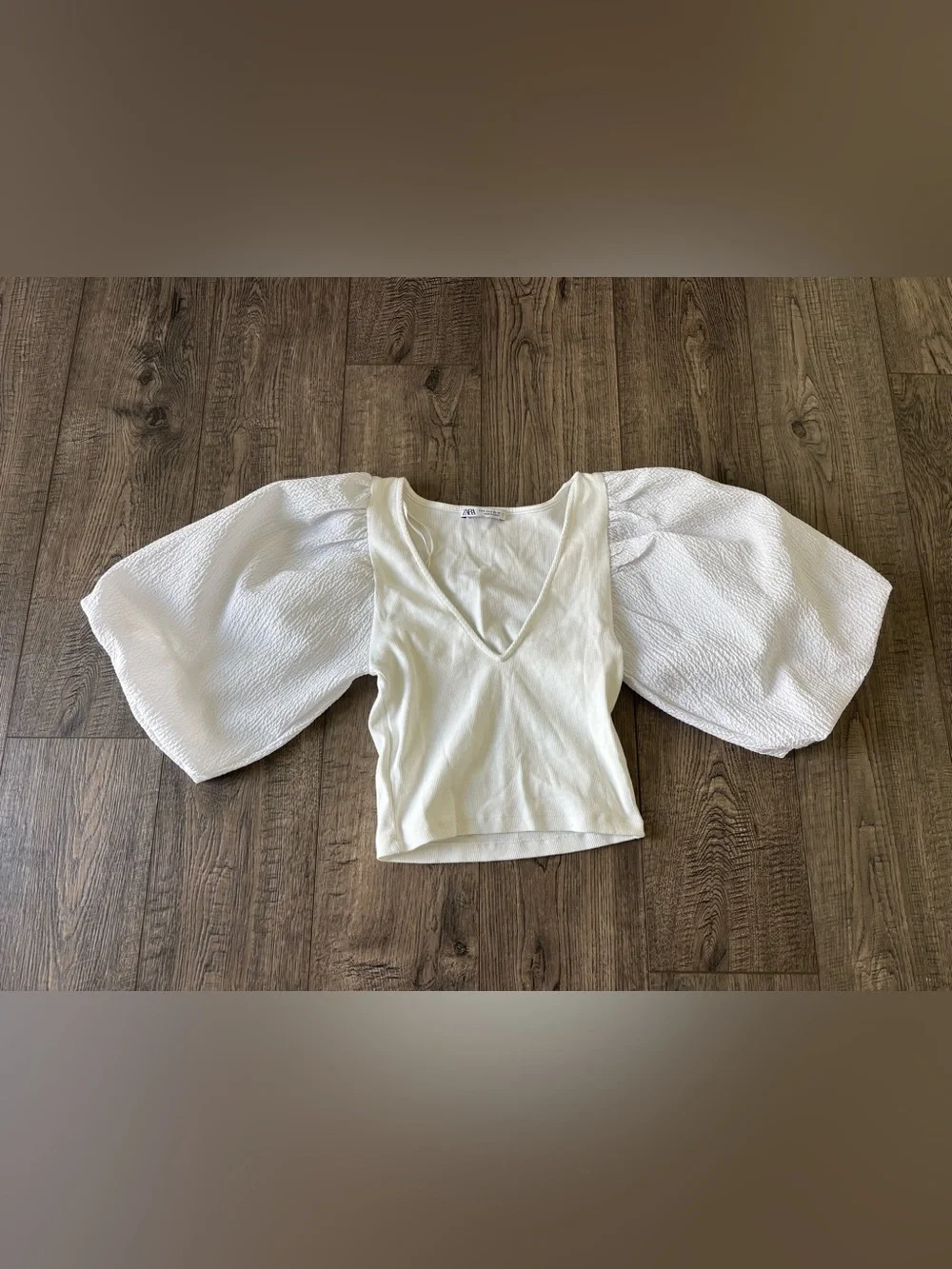 Zara Ivory V-Neck Puff Sleeve Blouse